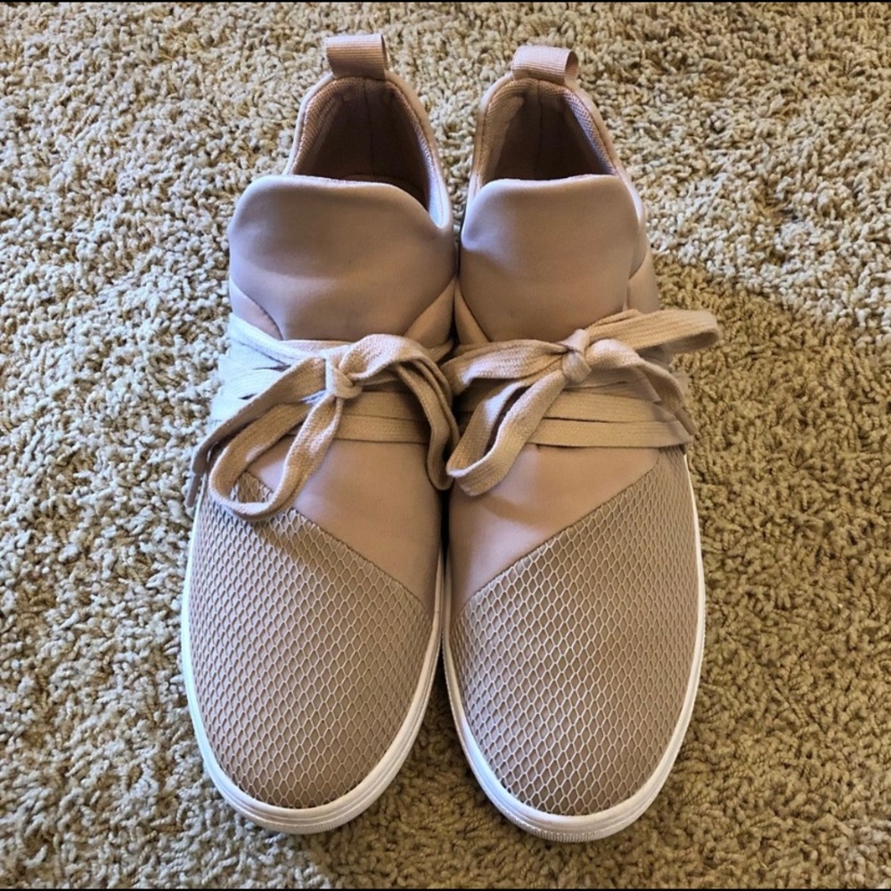 Blush Steve Madden Lancer Sneakers